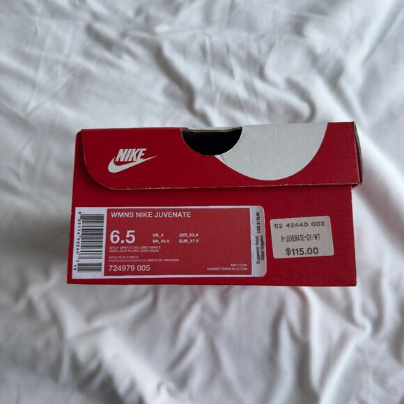 Nike Womens Juvenate Size 6.5 Wolf Grey/Cool Grey/White - Picture 6 of 6
